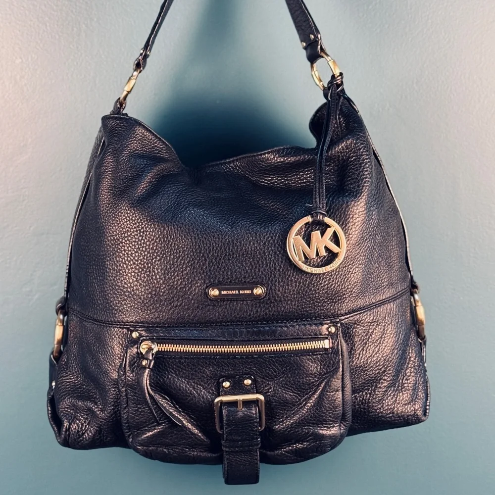 MICHAEL KORS Black Leather Hobo Shoulder Bag + Wallet | Gold Hardware EUC